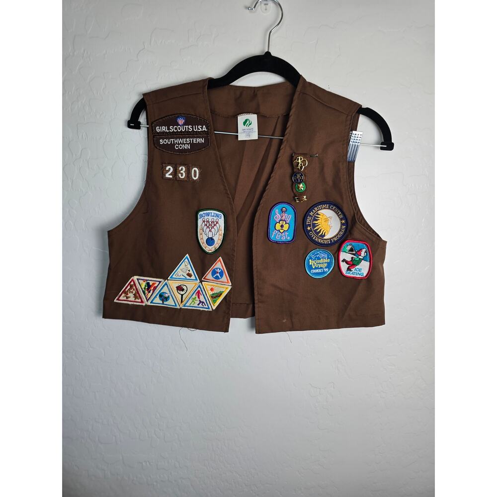Girl Scouts Vest Brownies small? See measurements - Picture 1 of 5